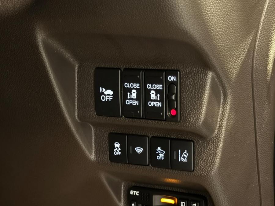 FREED HYBRID GB7 - Image 10